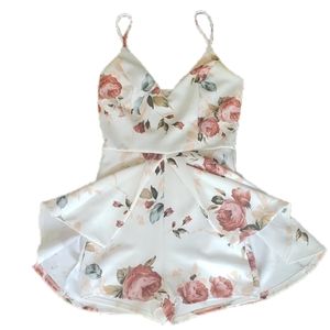 January 7 Flower Jumper Shorts Dressy Juniors Med